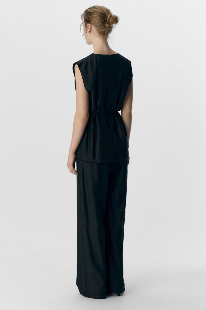 OBJYUI LO WAISTCOAT 137 23046028 BLACK
